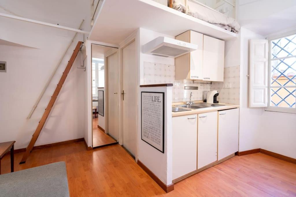 Tiny House Nel Cuore Di Roma Exterior foto